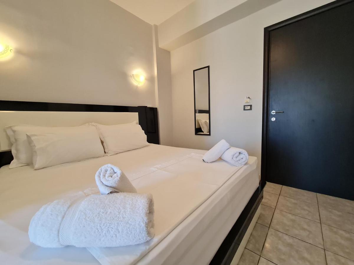 Hotel Ardiani Ксамил Экстерьер фото